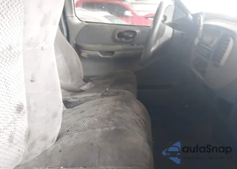 2002 Ford F-150 Lariat/Xl/Xlt z USA, uszkodzony, nr VIN 2FTRX18L92CA34330